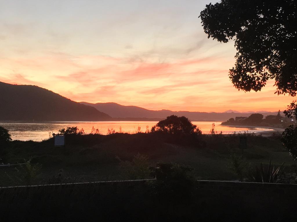 Apartamento La Maison Du Bonheur Knysna Exterior foto